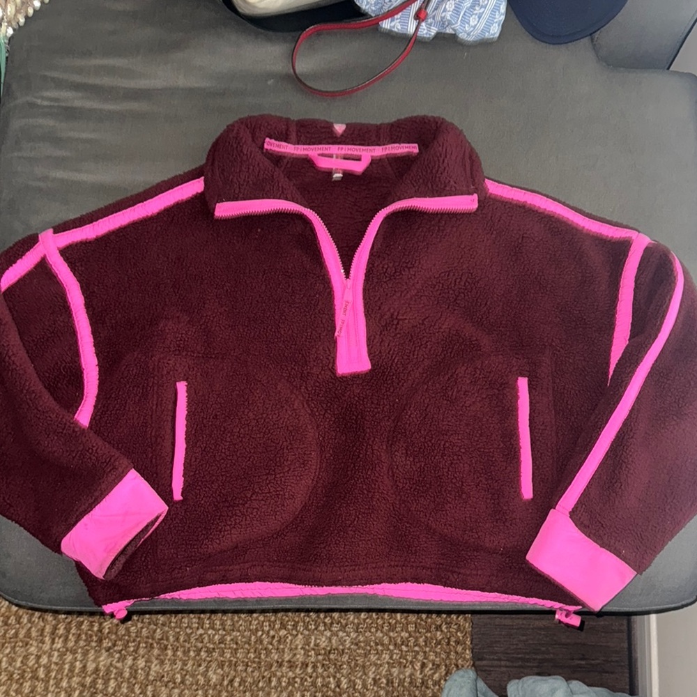 Women's Fleece Pullover Sweater - maroon and Pink